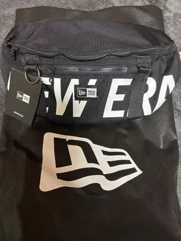 NEW ERA 힙색 2L 블랙 택 포함 미사용 새상품!