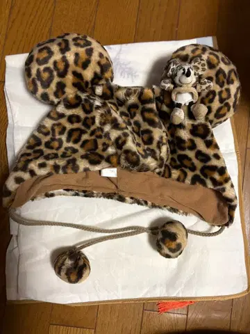 디즈니 팬캡 레오파드 무늬