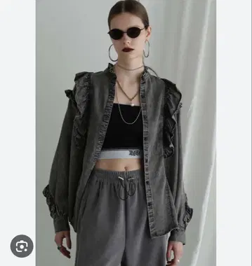 로즈버드 ROSEBUD 라이트온스 데님 프릴 블라우스