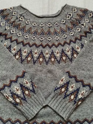 노르딕 무늬 니트 페어아일 패턴 긴팔