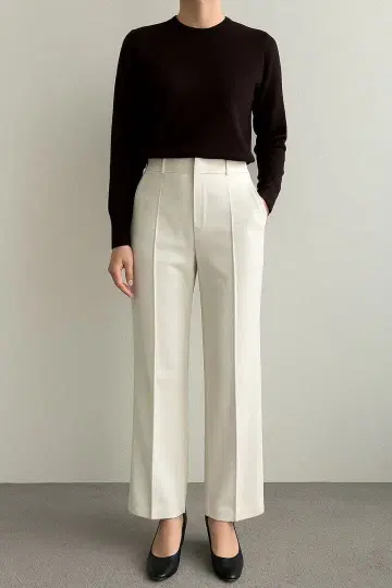 미사용 새상품 볼지 울 스트레이트 팬츠 아이보리 사이즈 36