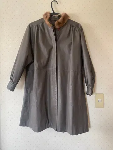 새상품급 소가죽 가죽 코트 카키