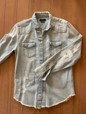 라이트 블루 데미지 가공 데님 자켓