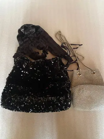 스팽글 블랙 숄더백. 실버 숄더백 2