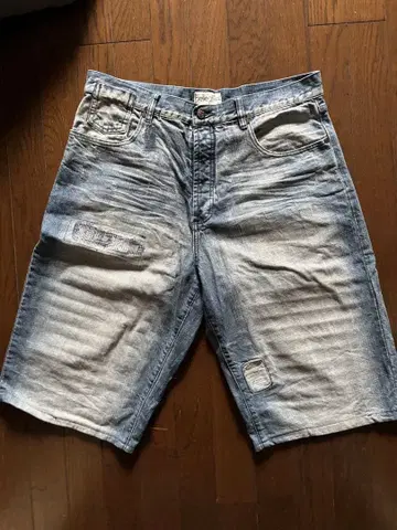 pellepelle 데미지 가공 숏팬츠 36