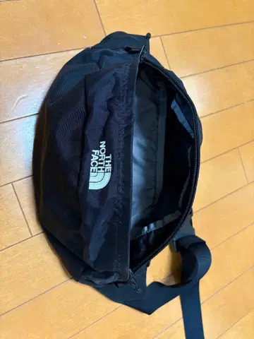 THE NORTH FACE 바디백 블랙