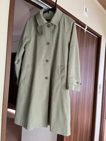 애프터눈 티 라이트 그린 트렌치코트