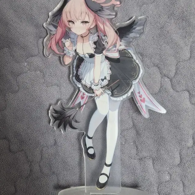 블루아카이브 굿즈 메이드 코하루 아크릴 스탠드 팝니다