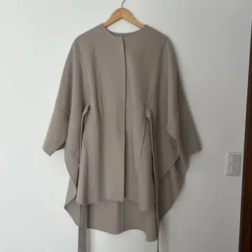 LEPHIL 소프트 울 리버 판초 코트