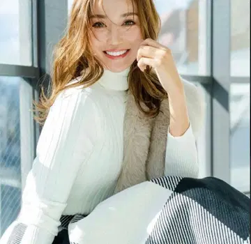 셰리에 sheller 베이직 롱 슬리브 리브 니트