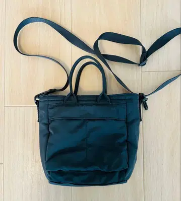 유니클로 나일론 블랙 숄더백