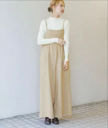 리브 니트 x 살로펫 세트 베이지 살로펫 긴팔 상의 포함