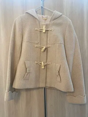 베이지 더플 코트 후드 부착