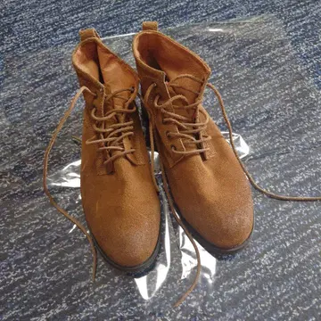 HARE 스웨이드 부츠