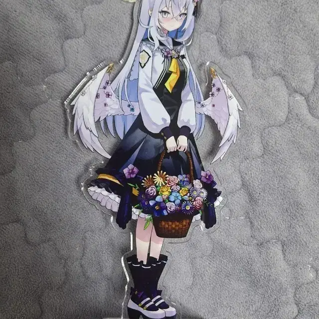 블루아카이브 굿즈 아즈사 아크릴 스탠드 팝니다