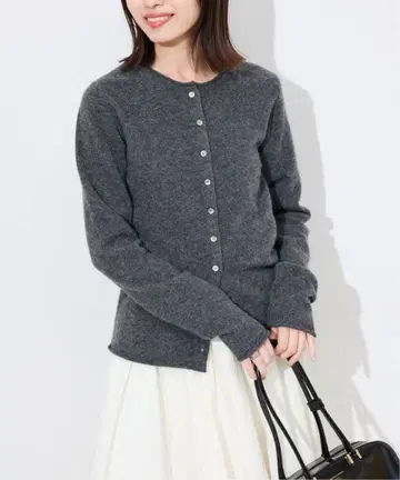 slobeiena echecs 크루넥 가디건