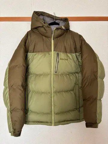 [ 새상품급 ] Marmot 다운 자켓 후드 부착 올리브 그린