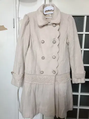 베이지 화이트 더블 브레스트 롱 코트