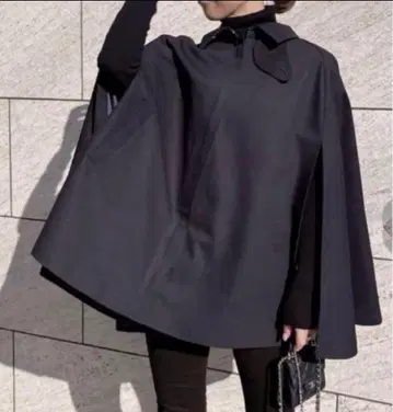 Heve 트렌치 케이프 코트 네이비