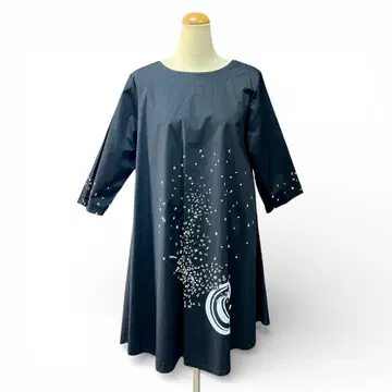 프린트 A라인 원피스 새상품 M-L 블랙