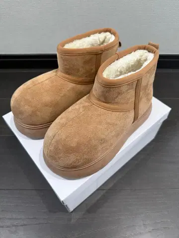 어그 부츠 3.3 field trip