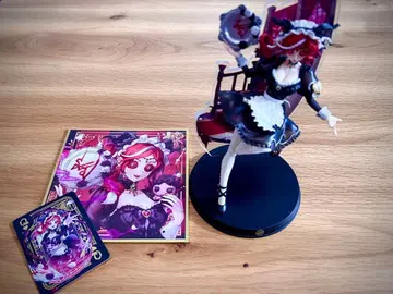 Identity V 제5인격 진리의 아래 무녀 진홍의 마녀 피규어 세트