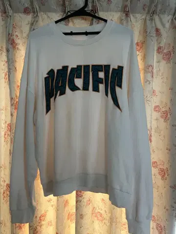 PACIFIC 로고 화이트 트레이닝복 구제 의류