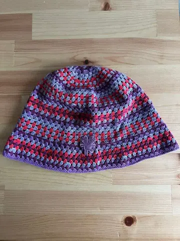 heaven by marcjacobs 버킷햇 적자색