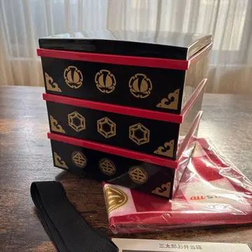 미사용 새상품 [ 도시락 상자 ] au 산타로 삼단 도시락 세트