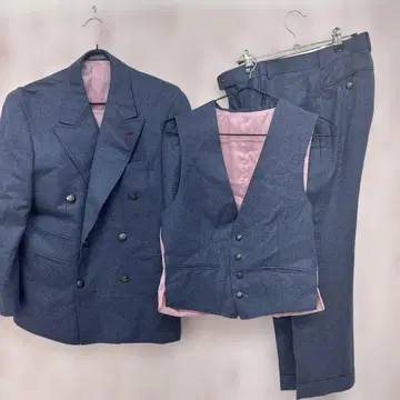 다크 블루 더블 브레스트 수트 베스트 포함