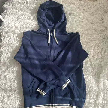UNIQLO M 사이즈 후드티 네이비