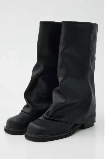 [ 완판 ] LAGUA GEM COVERED MIDDLE 부츠 블랙 M