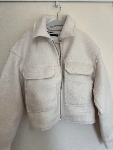 ZARA 부클레 포켓 자켓