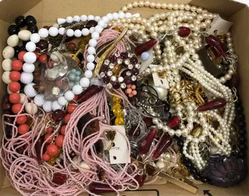 유품 정리 액세서리 묶음 판매