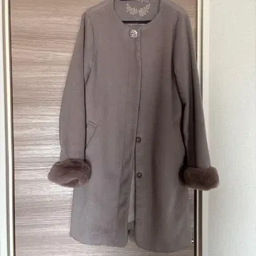 그레이 롱 코트 비쥬 포함