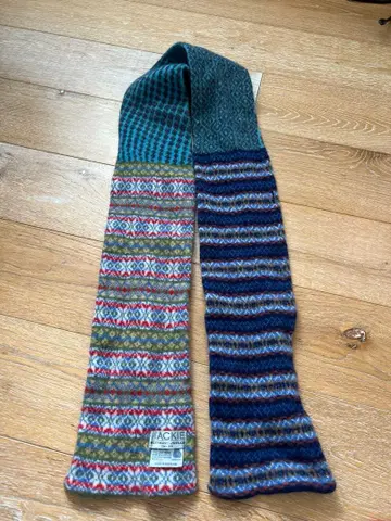 MACKIE 노르딕 무늬 머플러