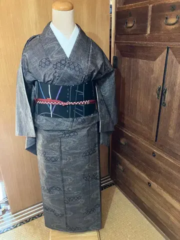 오시마 명주 M 사이즈 블랙 뱀 수레 무늬