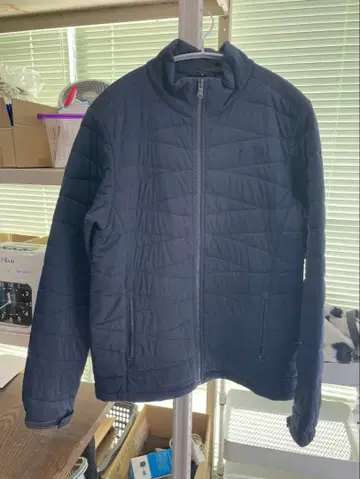 네이비 퀼팅 다운 자켓