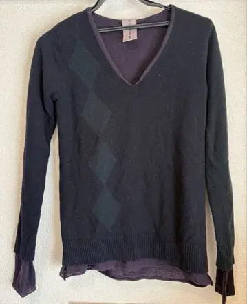 새상품급 파드칼레 캐시미어 100% 이중 브이넥 긴팔 스웨터 다크 네이비