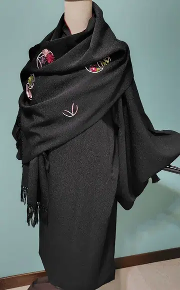 블랙 꽃무늬 자수 도행 오샤레 코트 안감 빨간색