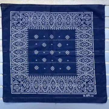 네이비 기하학 패턴 반다나 RN13960 paris 60s