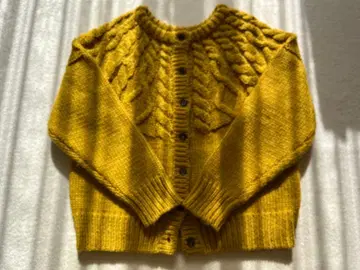 아메리칸 홀릭 케이블 니트 가디건 머스타드색 새상품급