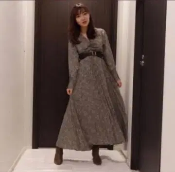 프레이 아이디 플리츠 프린트 원피스 사시하라 리노 착용