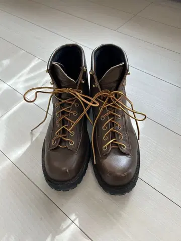 다너 MUGHO D7009 브라운 26cm