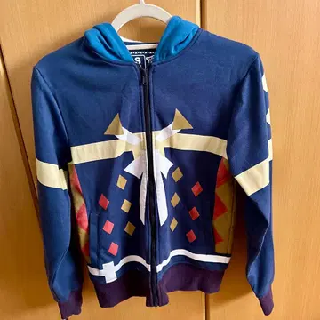 [ 익명 배송 ] 아오아시라 후드티 S 사이즈 몬스터 헌터