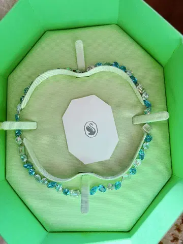 스와로브스키 Gema 목걸이 믹스컷