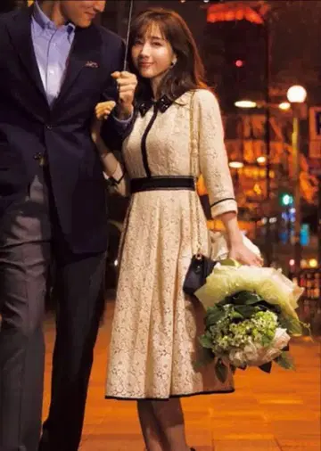 Apuweiser Luxe 아이보리 레이스 원피스 상견례 약혼