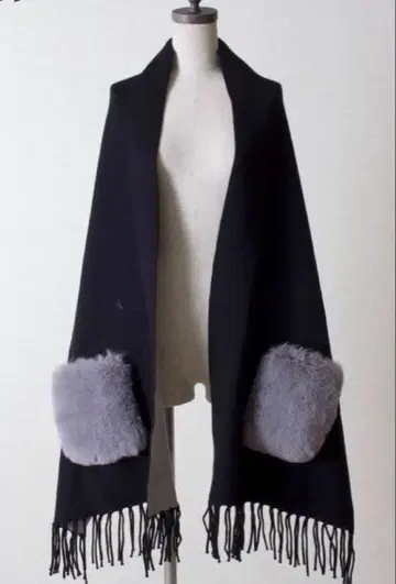 플리스 포켓 부착 스톨 ( 블랙 옐로우 컬러 )