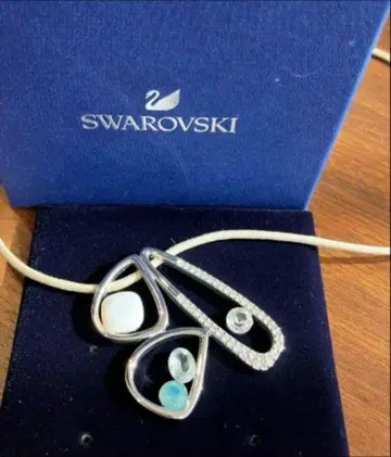 SWAROVSKI 스와로브스키 목걸이
