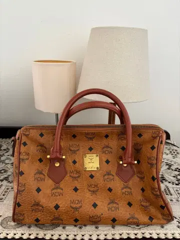 MCM 로고 핸드백 정품